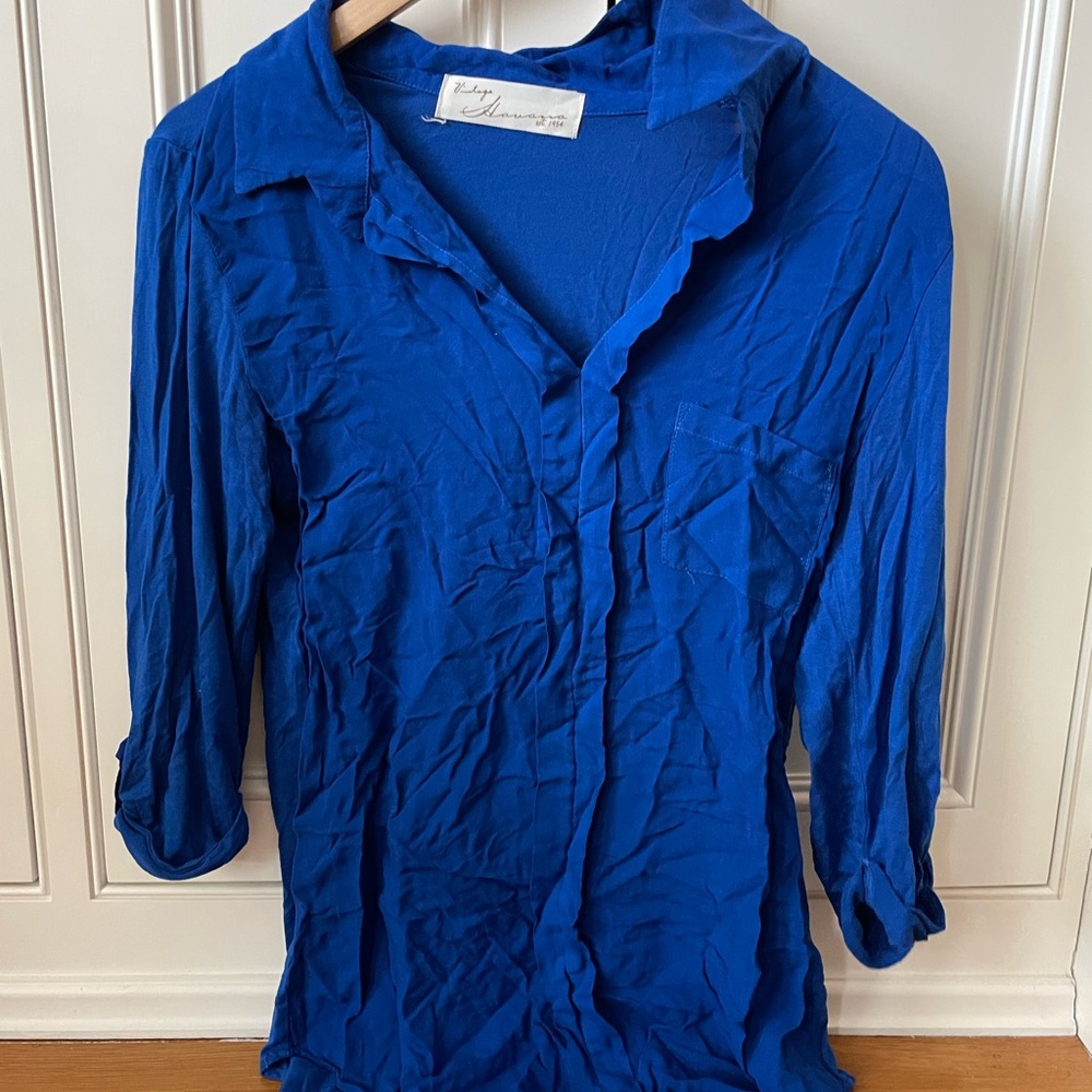 Blue 3/4 length top - vintage - good condition condition